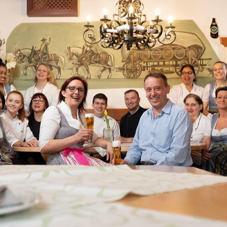Gasthof Neuwirt Ойгендорф Екстериор снимка